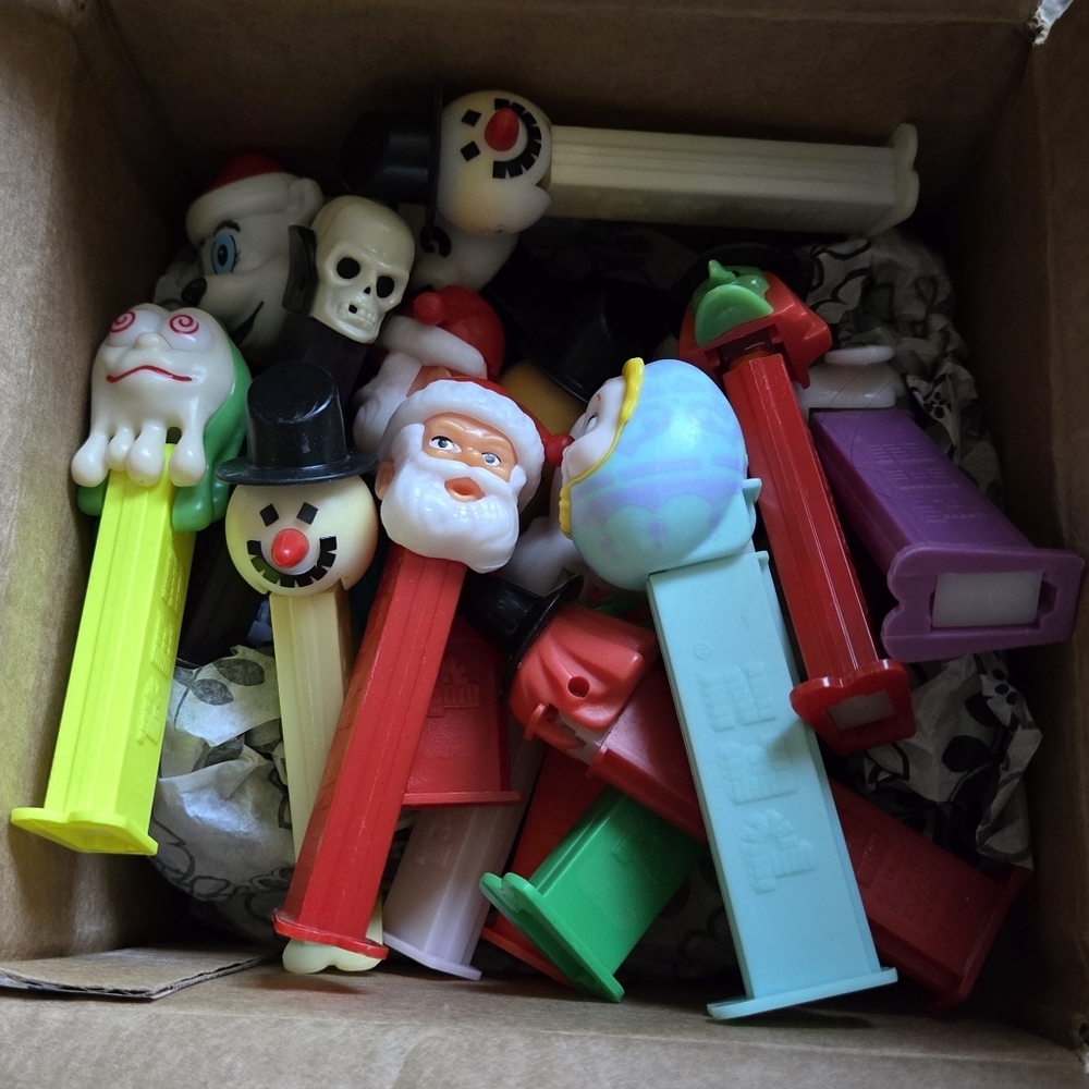 Vintage PEZ Lot Of 30